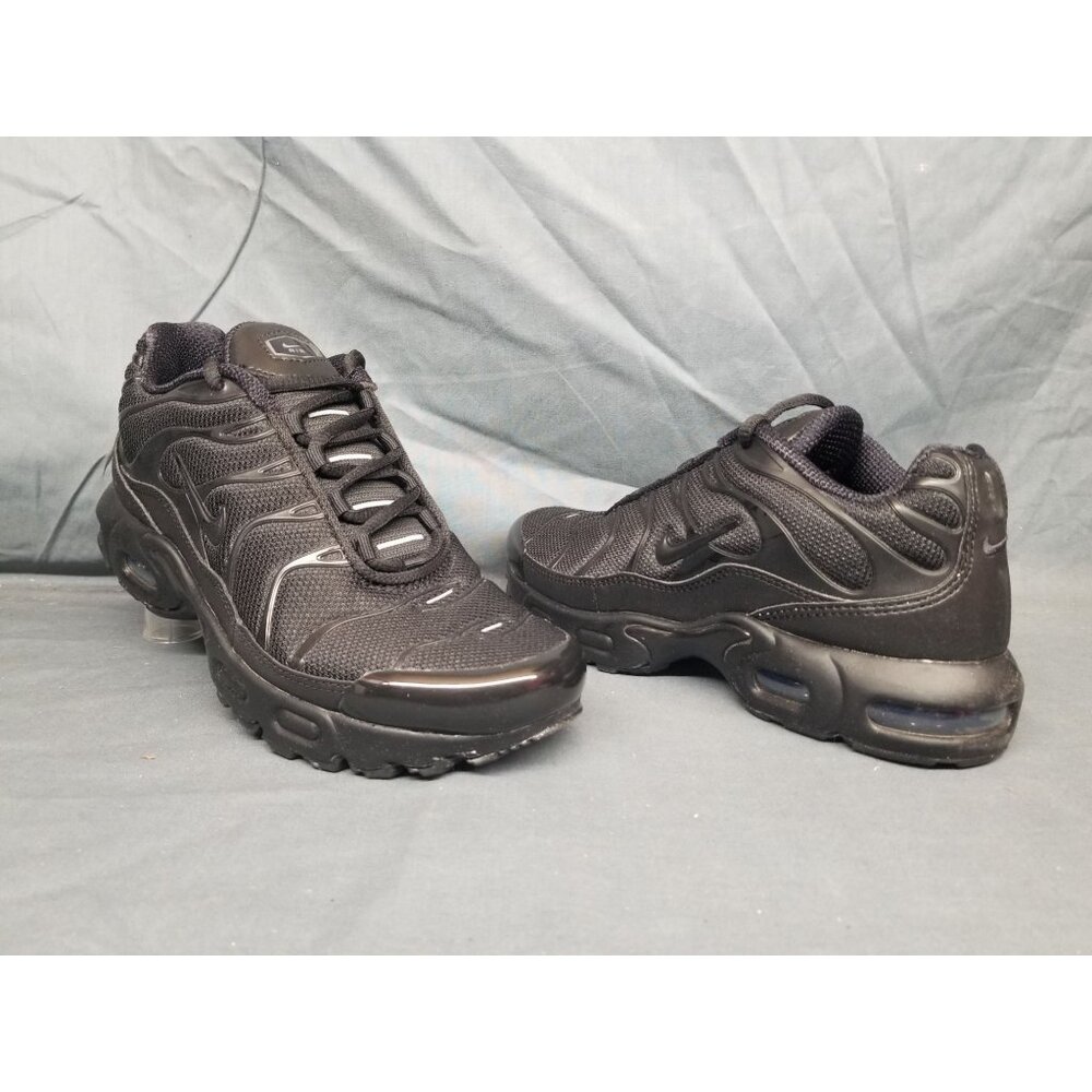 Nike Air Max Plus (PS) Sneakers Mesh Triple Black Size 12c BRAND NEW IN BOX!